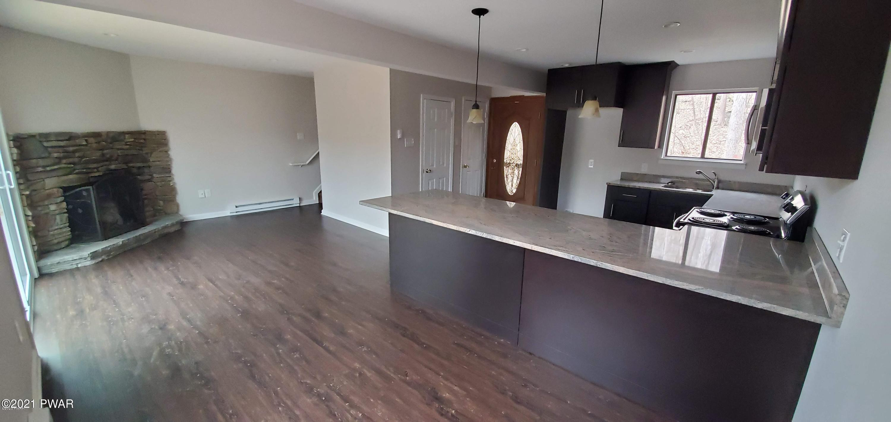 350 Crewe Court Bushkill, PA 18324 - Photo 7 of 9