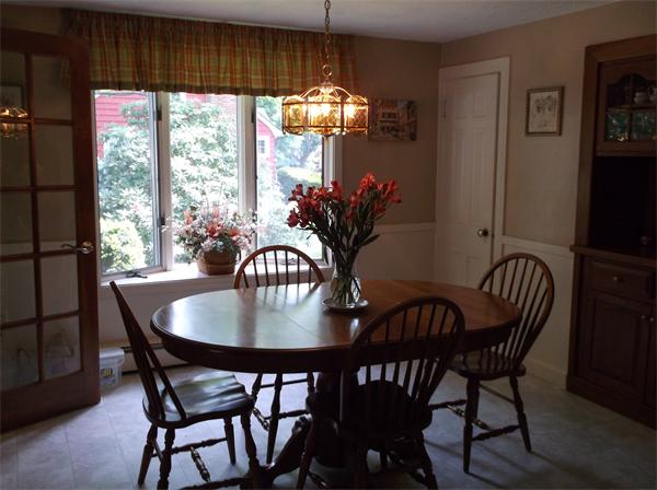 28 Crest Road Lynnfield, MA 01940 - Photo 9 of 14 Gallery Image 9