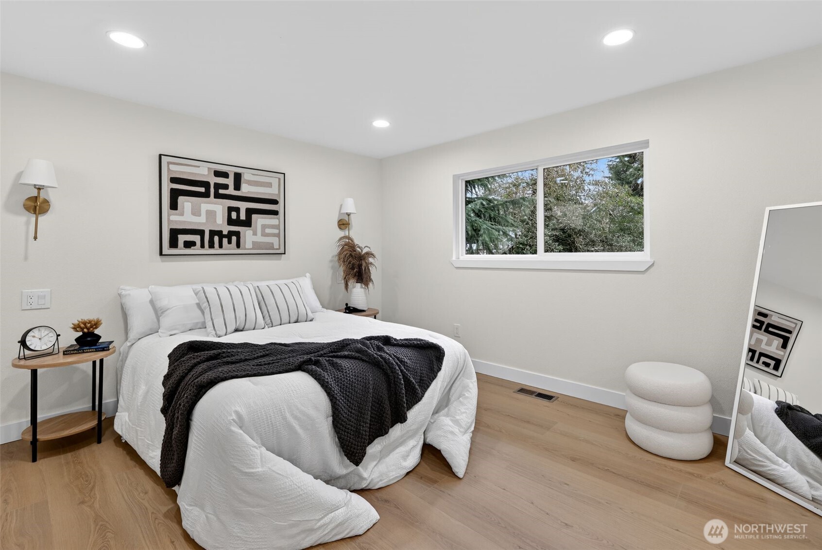 3613 Southwest 331st Street Federal Way, WA 98023 - Photo 12 of 26