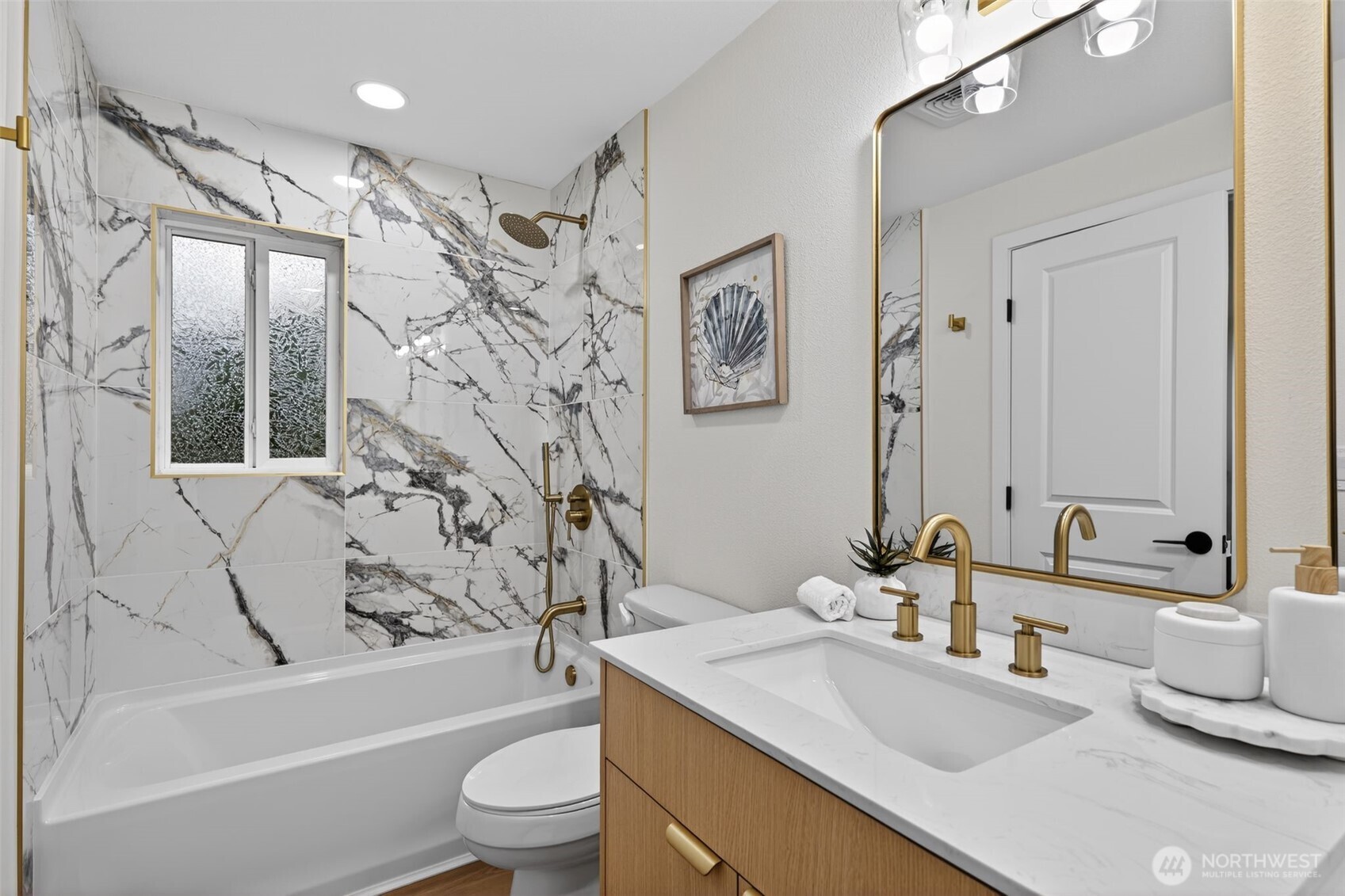 3613 Southwest 331st Street Federal Way, WA 98023 - Photo 15 of 26