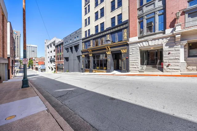 $839,000 | 117 East 7th Street, Unit 903B, Chattanooga, TN 37402