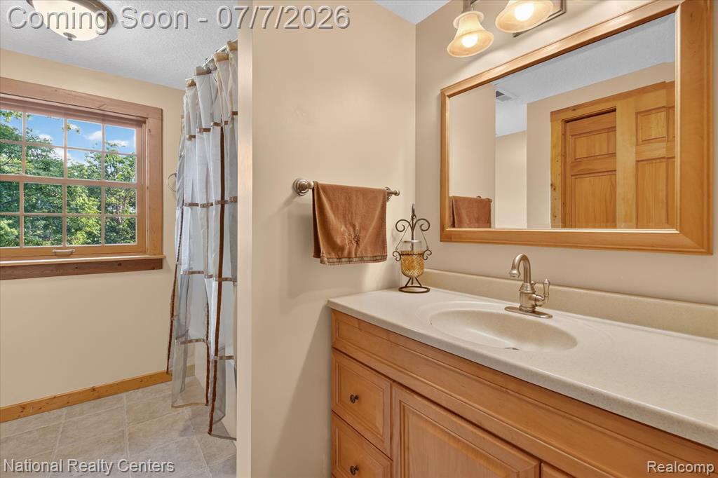 12426 Shaffer Road Davisburg, MI 48350 - Photo 19 of 42