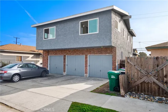 $999,999 | 3700 East 17th Street, Long Beach, CA 90804