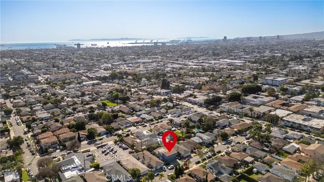 $999,999 | 3700 East 17th Street, Long Beach, CA 90804