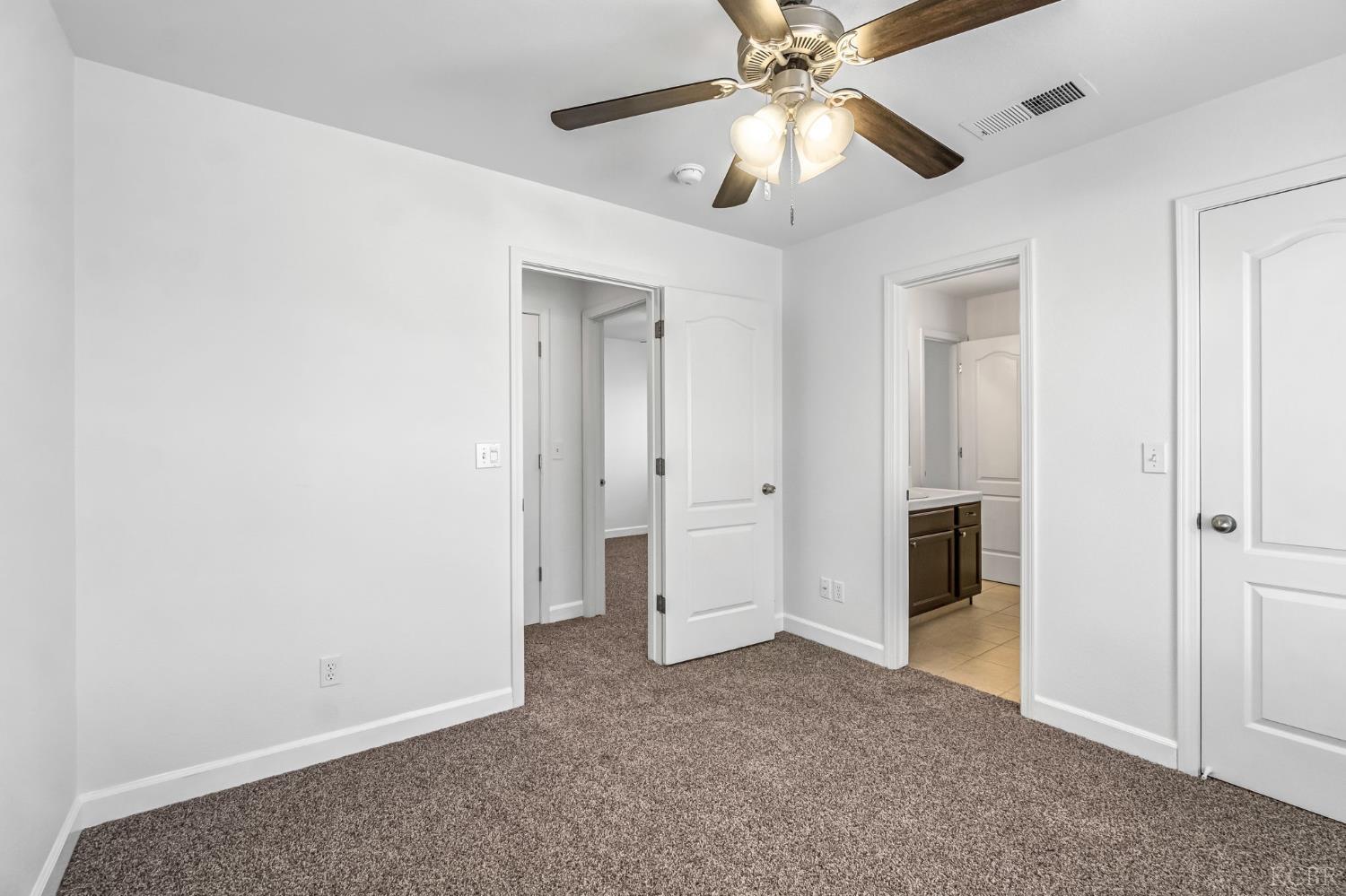988 Privilege Way Lemoore, CA 93245 - Photo 30 of 45 Gallery Image 30