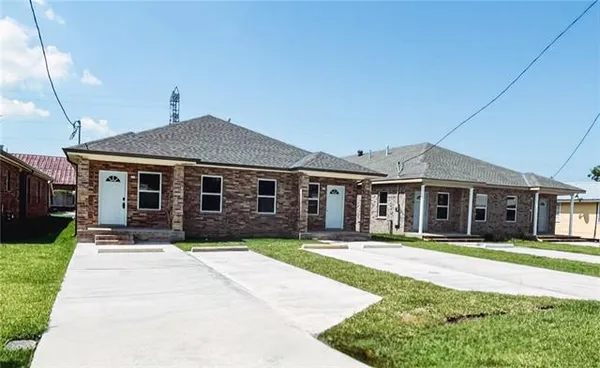 $1,750 | 5119 Oak Drive, Marrero, LA 70072