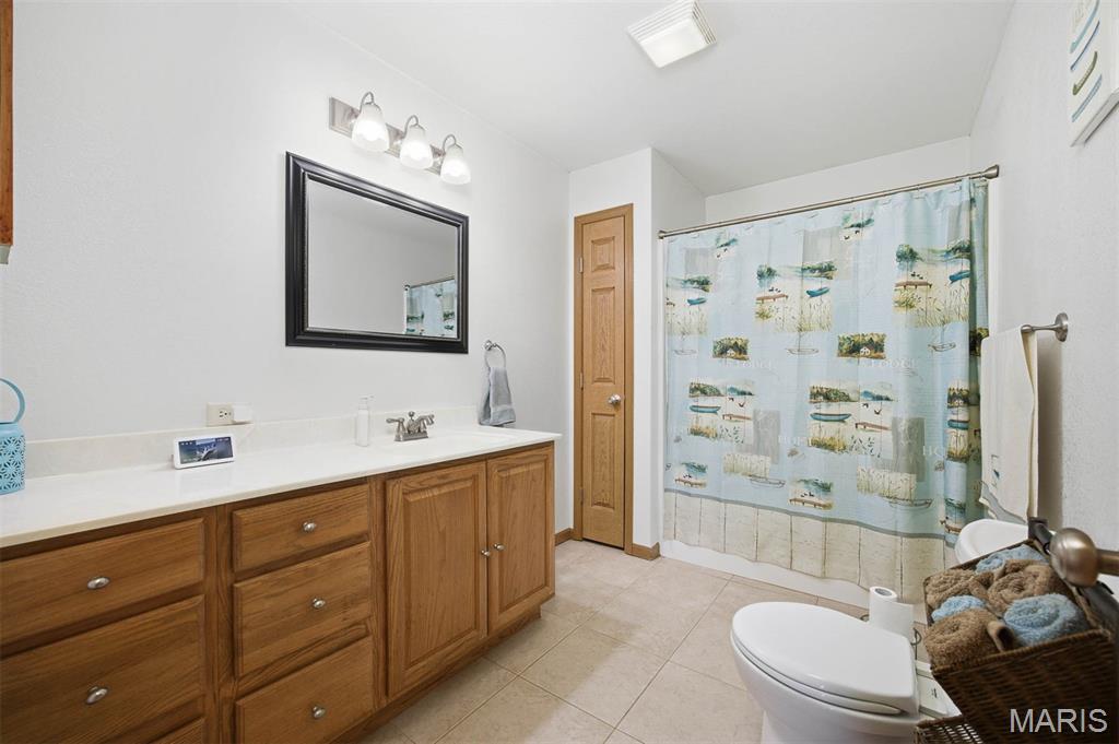 12003 Emerald Road Pocahontas, IL 62275 - Photo 11 of 65