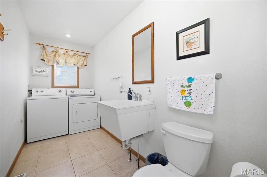 12003 Emerald Road Pocahontas, IL 62275 - Photo 14 of 65