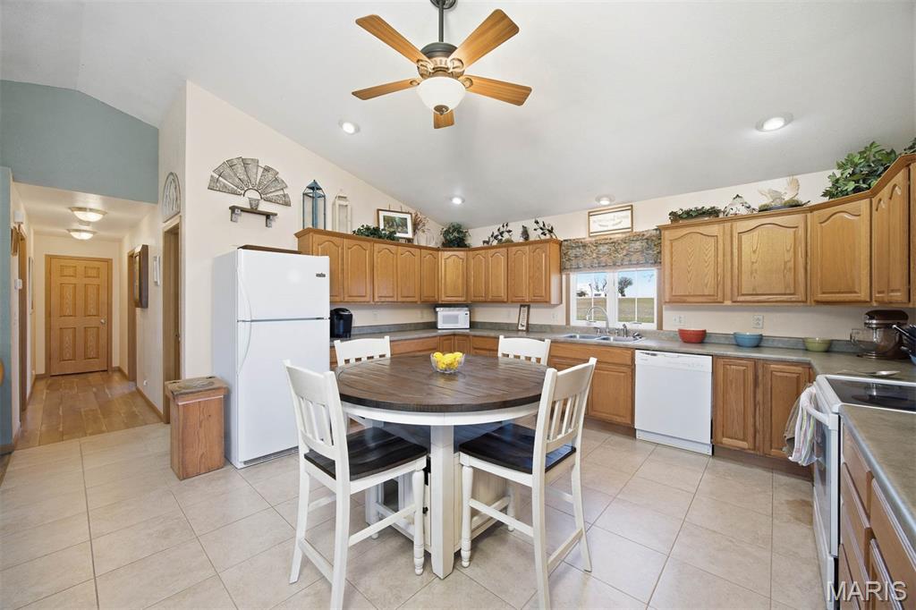 12003 Emerald Road Pocahontas, IL 62275 - Photo 6 of 65