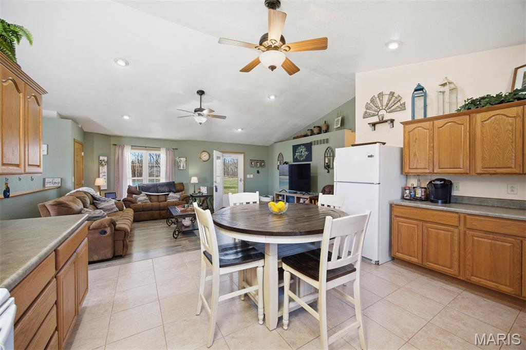 12003 Emerald Road Pocahontas, IL 62275 - Photo 8 of 65