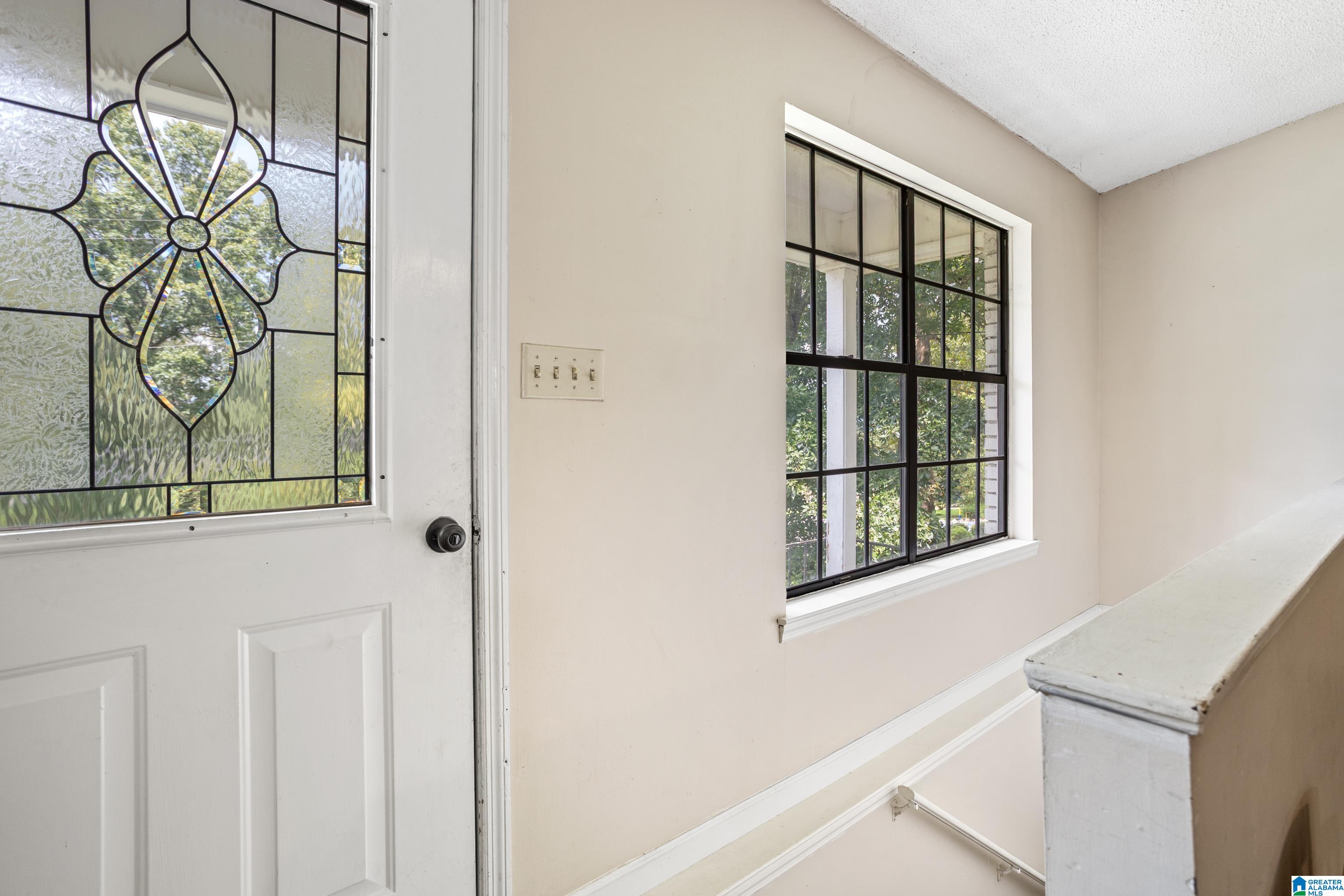 1024 Henry Drive Alabaster, AL 35007 - Photo 5 of 36