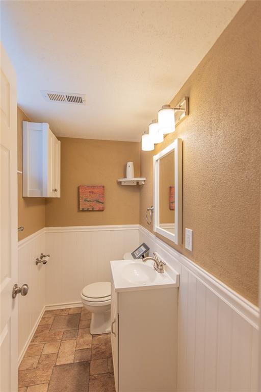 604 Chinaberry Road Monroeville, PA 15146 - Photo 18 of 23 Gallery Image 18