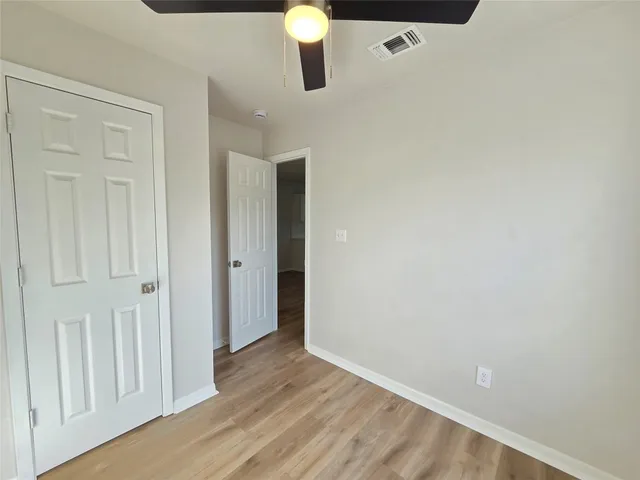 $1,350 | 411 West 4th Street, Unit A, Flatonia, TX 78941