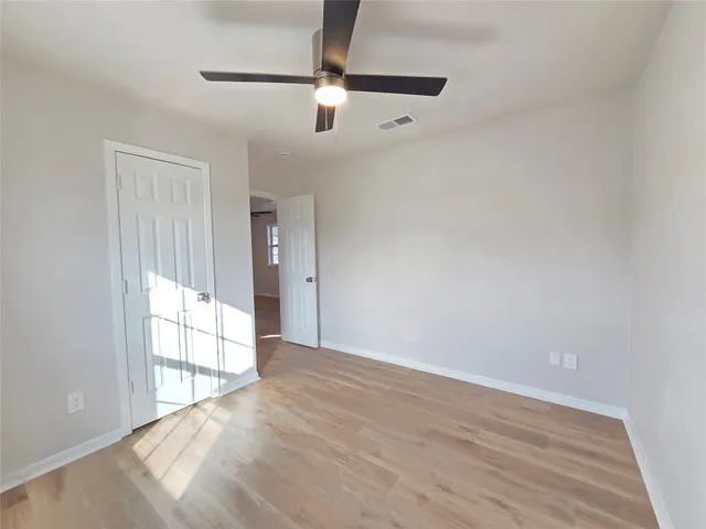 $1,350 | 411 West 4th Street, Unit A, Flatonia, TX 78941