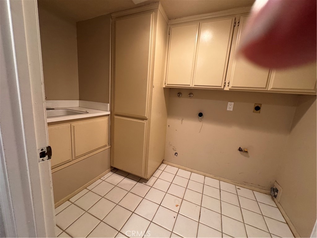6 Recodo Irvine, CA 92620 - Photo 13 of 33 a view of kitchen with white cabinets