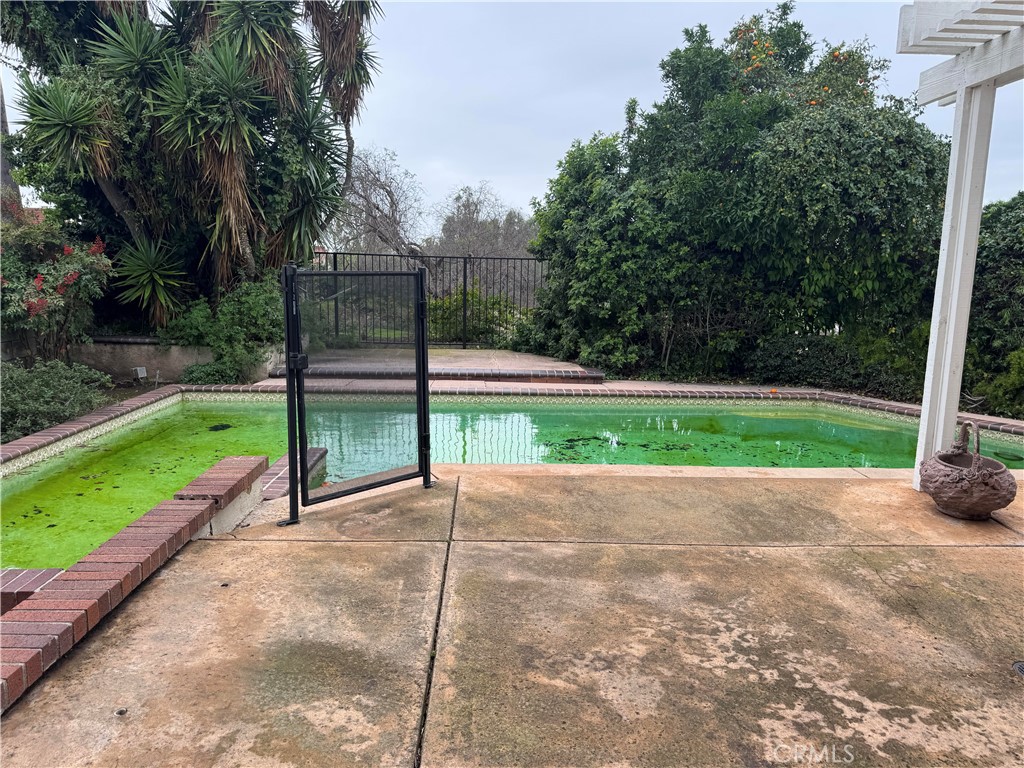 6 Recodo Irvine, CA 92620 - Photo 25 of 33 a view of a volley ball court