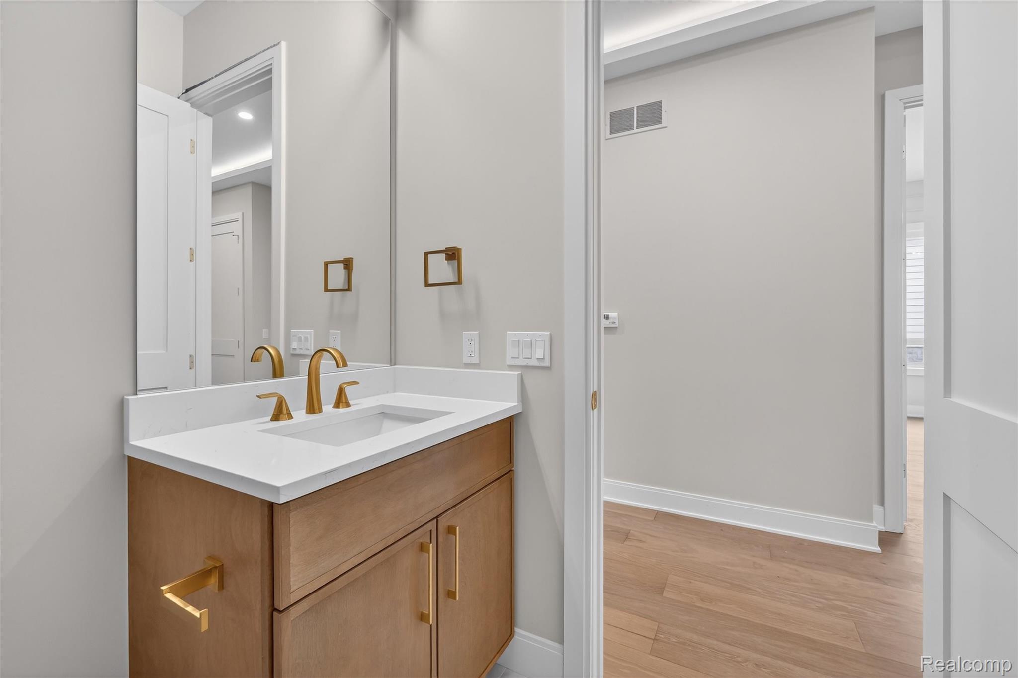 536 Maplehill Road Rochester, MI 48306 - Photo 19 of 51 22-546-Maplehill-Rd-WindowStill-Photography.jpg