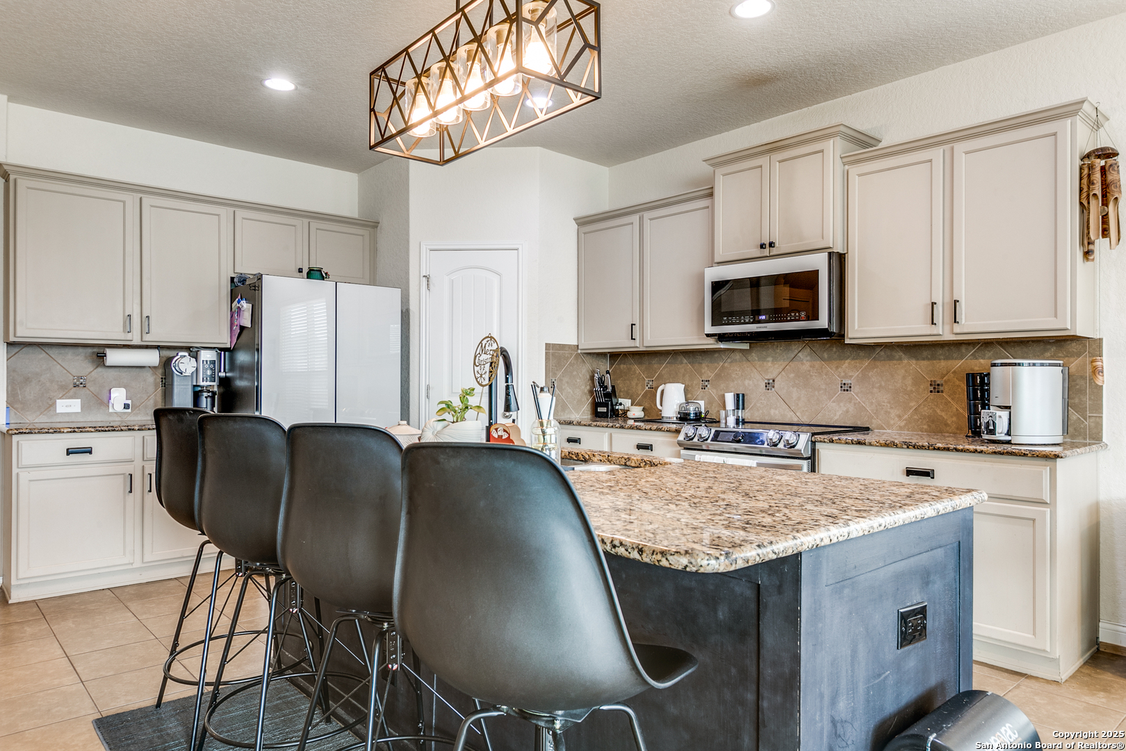 269 Tufted Crest San Antonio, TX 78253 - Photo 12 of 36