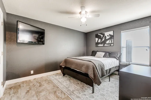 $2,900 | 269 Tufted Crest, San Antonio, TX 78253