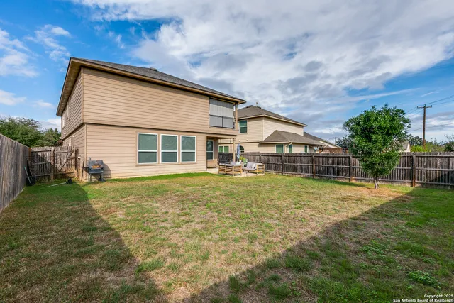 $2,900 | 269 Tufted Crest, San Antonio, TX 78253