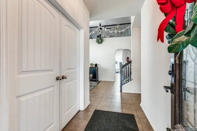 $2,900 | 269 Tufted Crest, San Antonio, TX 78253