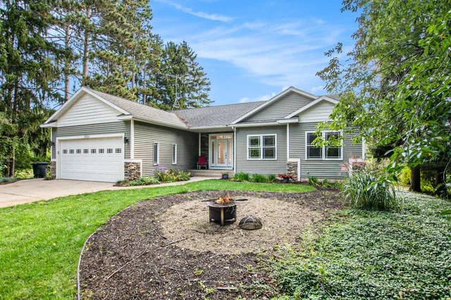 $459,900 | 5224 North Weber Road, Whitehall, MI 49461