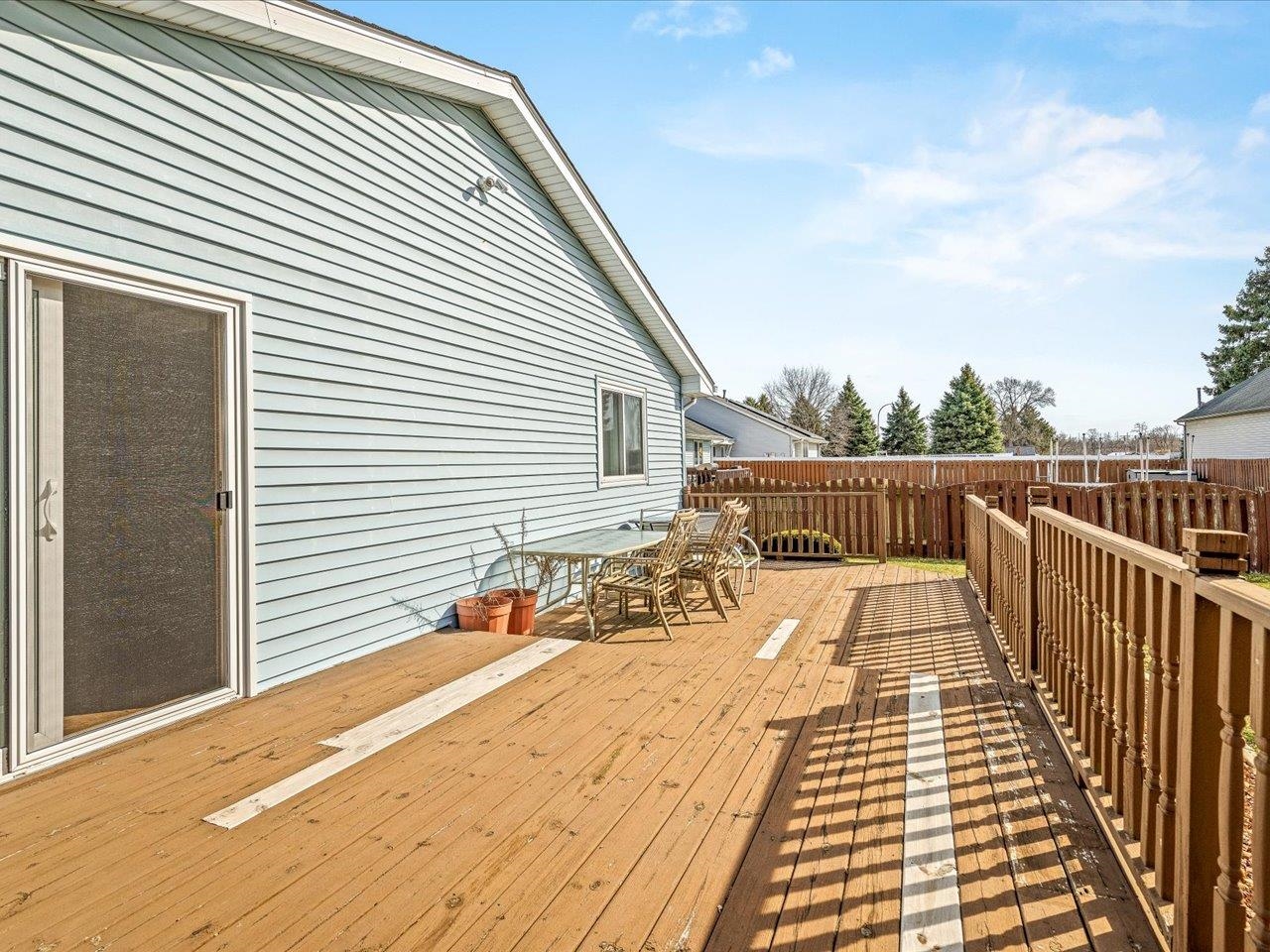 536 Carpenter Street Belvidere, IL 61008 - Photo 34 of 39 a view of a terrace with sitting area