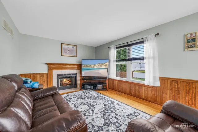 $365,000 | 1905 Chestnut Grove Drive, Plainfield, IL 60586