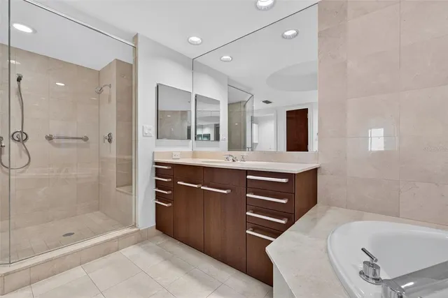 $2,995,000 | 401 South Palm Avenue, Unit 801, Sarasota, FL 34236