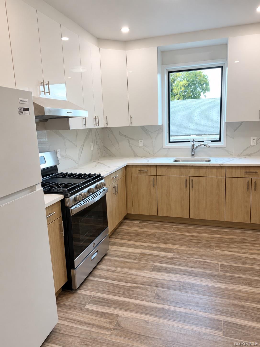 164-16 75th Road, Unit 2 Queens, NY 11366 - Photo 6 of 15 Gallery Image 6