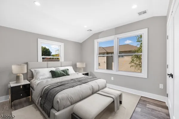 $3,950 | 715 Evans Street, Unit 2, Paramus, NJ 07652