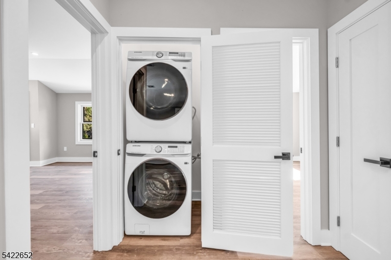 715 Evans Street, Unit 2 Paramus, NJ 07652 - Photo 19 of 21