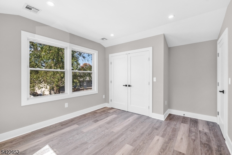 715 Evans Street, Unit 2 Paramus, NJ 07652 - Photo 20 of 21