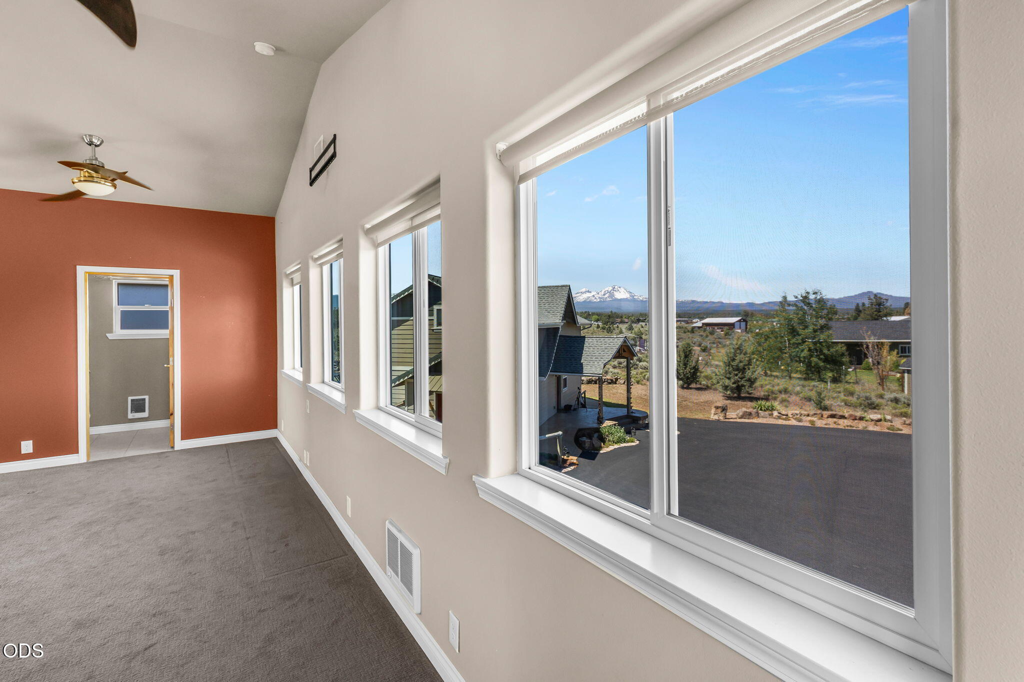 66967 Lance Road Bend, OR 97703 - Photo 40 of 58