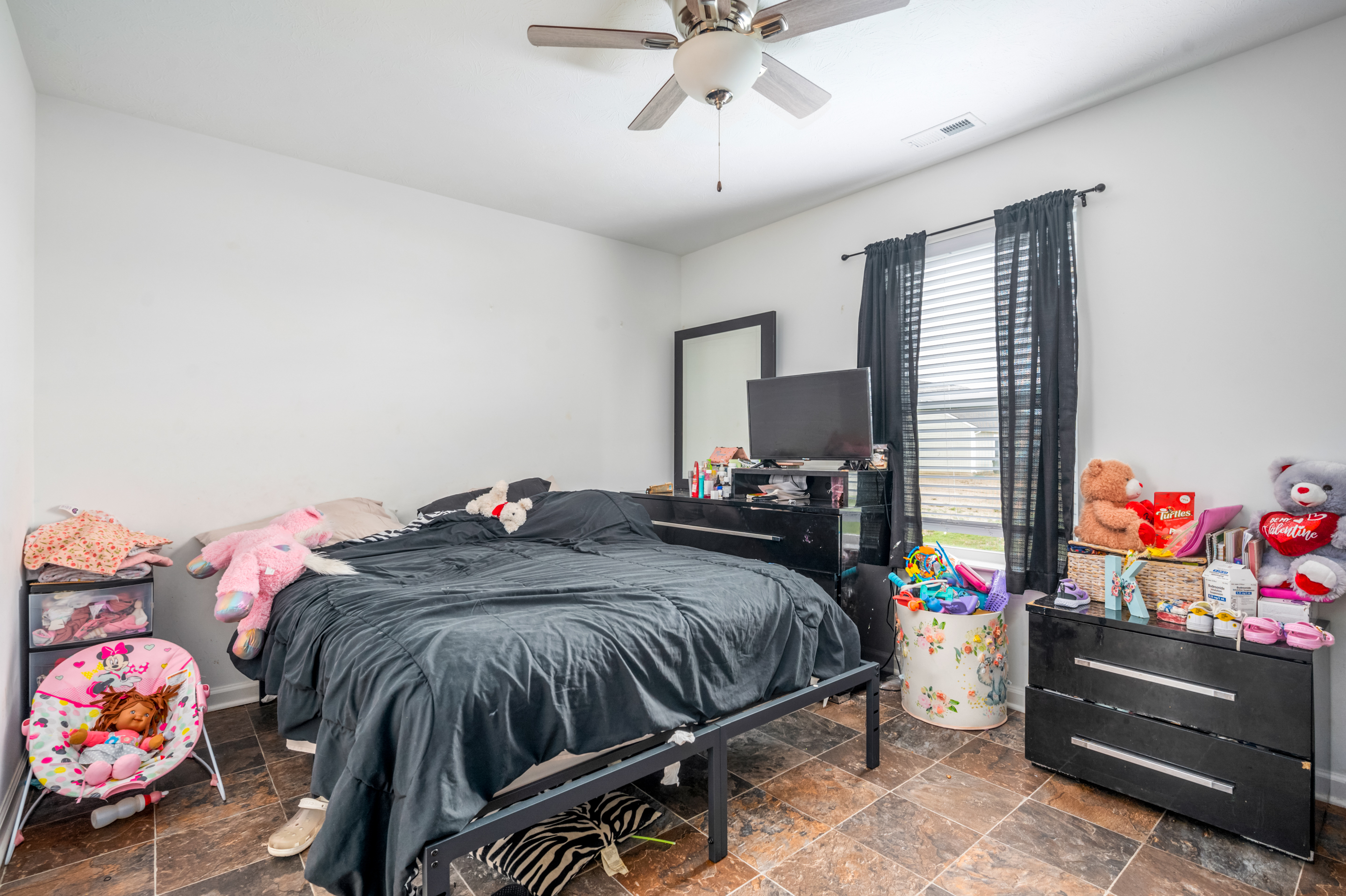 6682 Honeysuckle Way Pendleton, IN 46064 - Photo 17 of 26