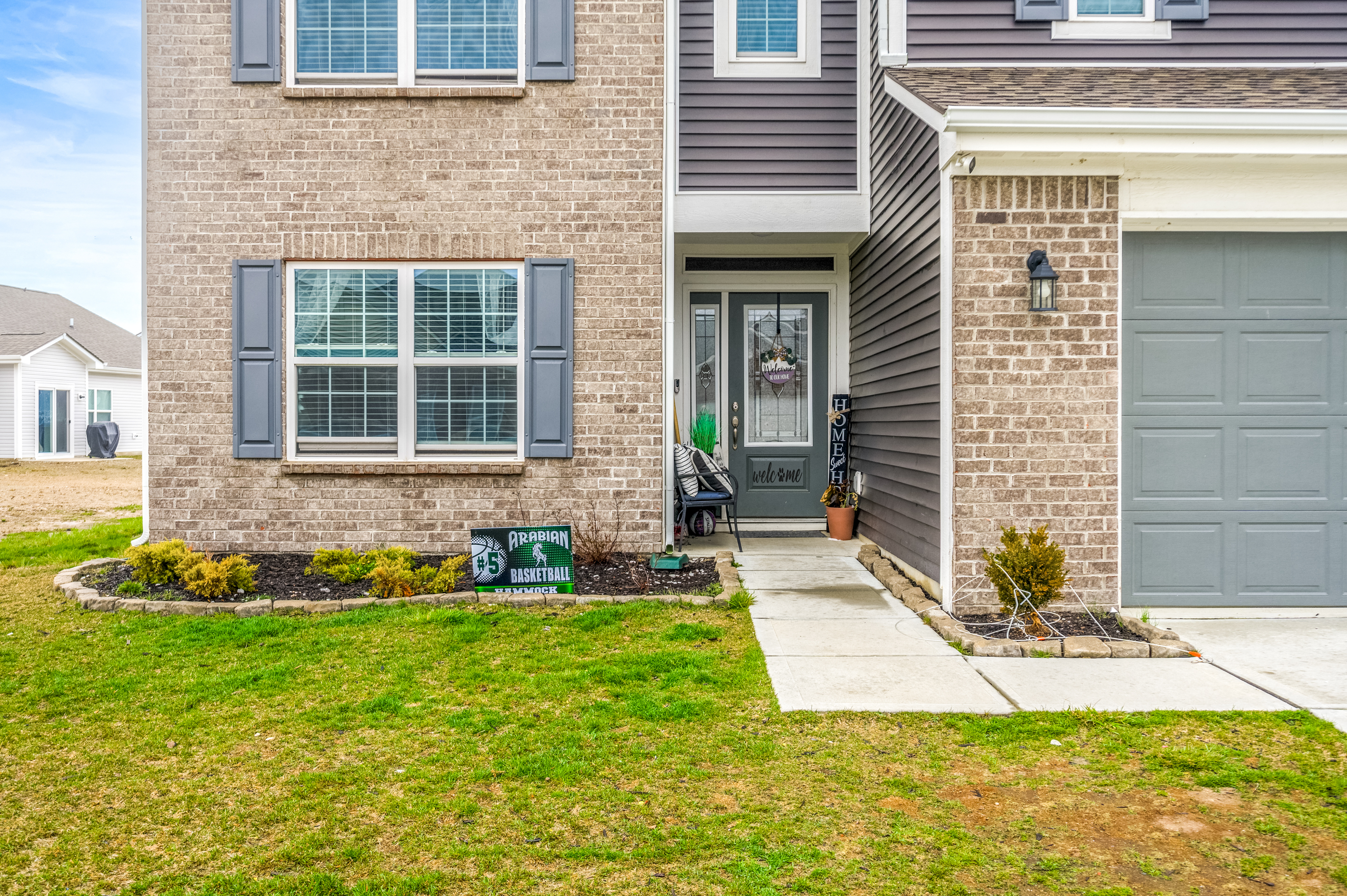 6682 Honeysuckle Way Pendleton, IN 46064 - Photo 3 of 26