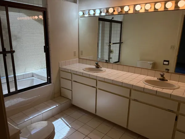 $519,900 | 570 Timmy Avenue, Clovis, CA 93612