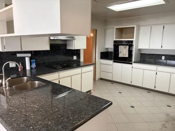 $519,900 | 570 Timmy Avenue, Clovis, CA 93612