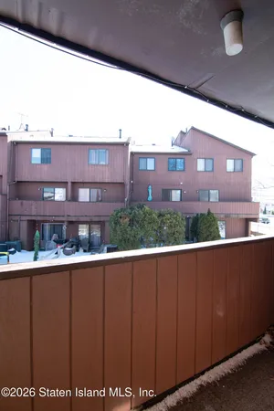 a view of yard with large tree