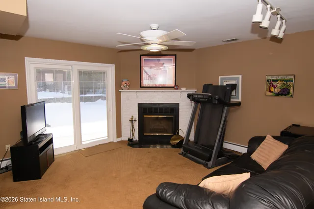 $819,500 | 7 Gateway Drive | Grasmere