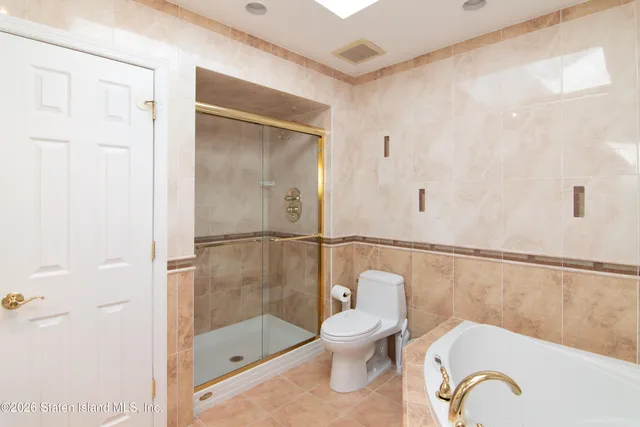 $819,500 | 7 Gateway Drive | Grasmere