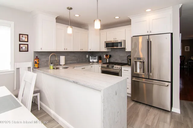 $819,500 | 7 Gateway Drive | Grasmere