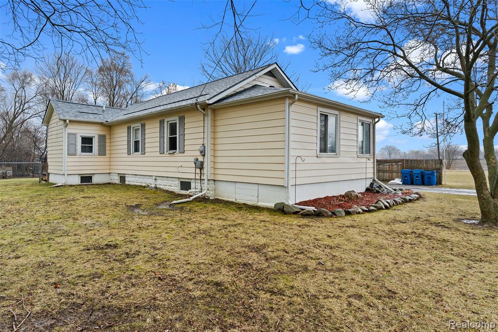 7250 West Frances Road Clio, MI 48420 - Photo 5 of 33 Gallery Image 5