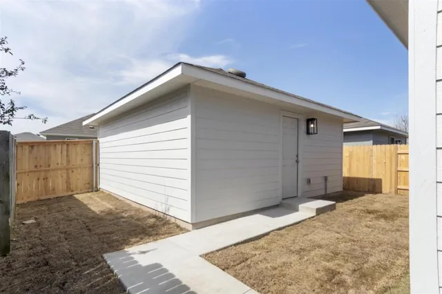 $263,900 | 168 Bosque Drive, San Marcos, TX 78666