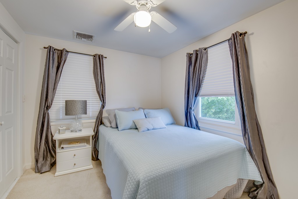 18 Lake View Road Weymouth, MA 02189 - Photo 10 of 18 Gallery Image 10