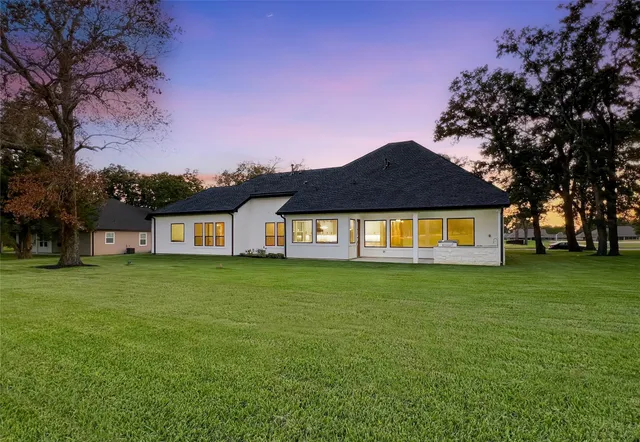 $739,000 | 210 Hogan Lane, Hempstead, TX 77445