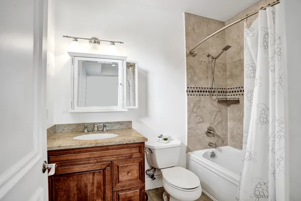 $3,800,000 | 4700 Northeast 29th Avenue, Fort Lauderdale, FL 33308