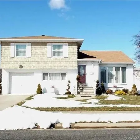 $700,000 | 128 Cedar Street, Freeport, NY 11520
