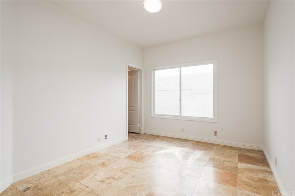 23 Summerside Coto de Caza, CA 92679 - Photo 12 of 34 an empty room with a window