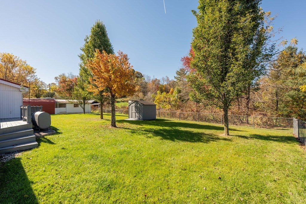 173 Earles Road Rural Retreat, VA 24368 - Photo 38 of 58 Gallery Image 38
